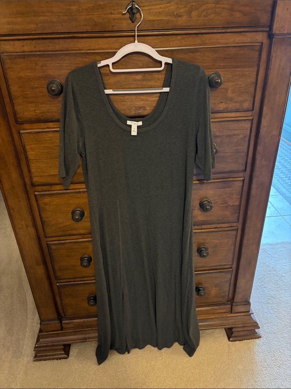 Daily Ritual Scoop Neck Midi Dress in Dark Charcoal